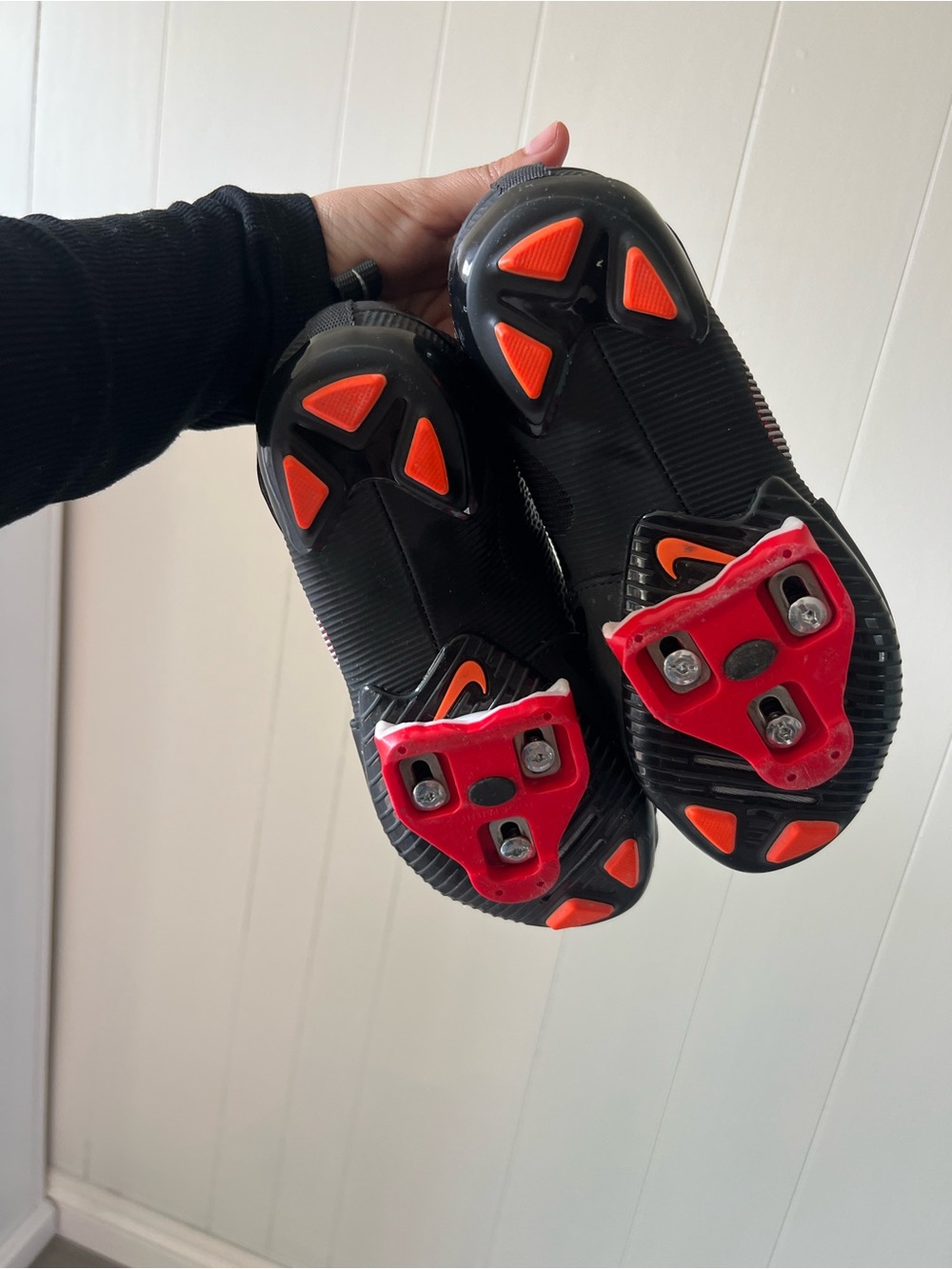 Women’s Black and Red cycling Slip-On Shoes - Picture 2 of 5